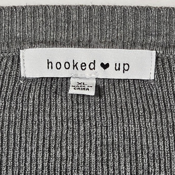 Hooked Up Grey Ribbed Sweater Gold Button Accents XL Henley Soft Stretch - Picture 7 of 12